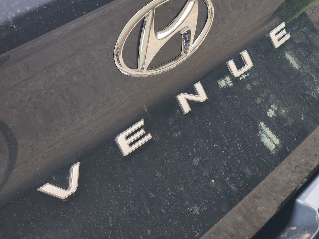 New 2026 Hyundai Venue SEL FWD image 7