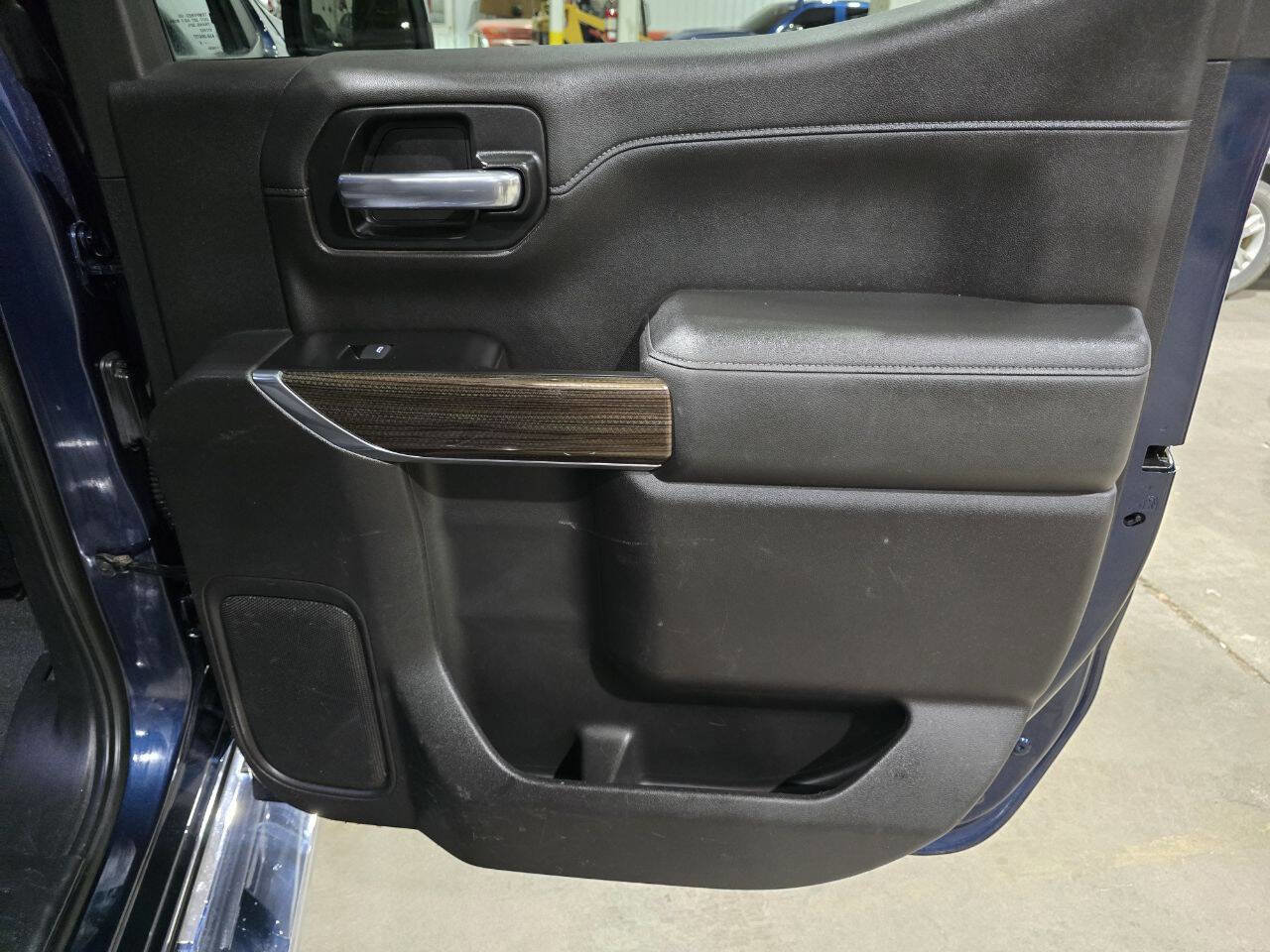 Used 2019 Chevrolet Silverado 1500 RST w/ All-Star Edition image 34