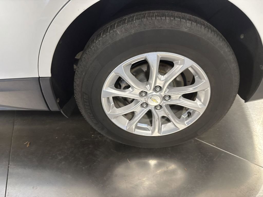 Used 2019 Chevrolet Equinox LS image 12