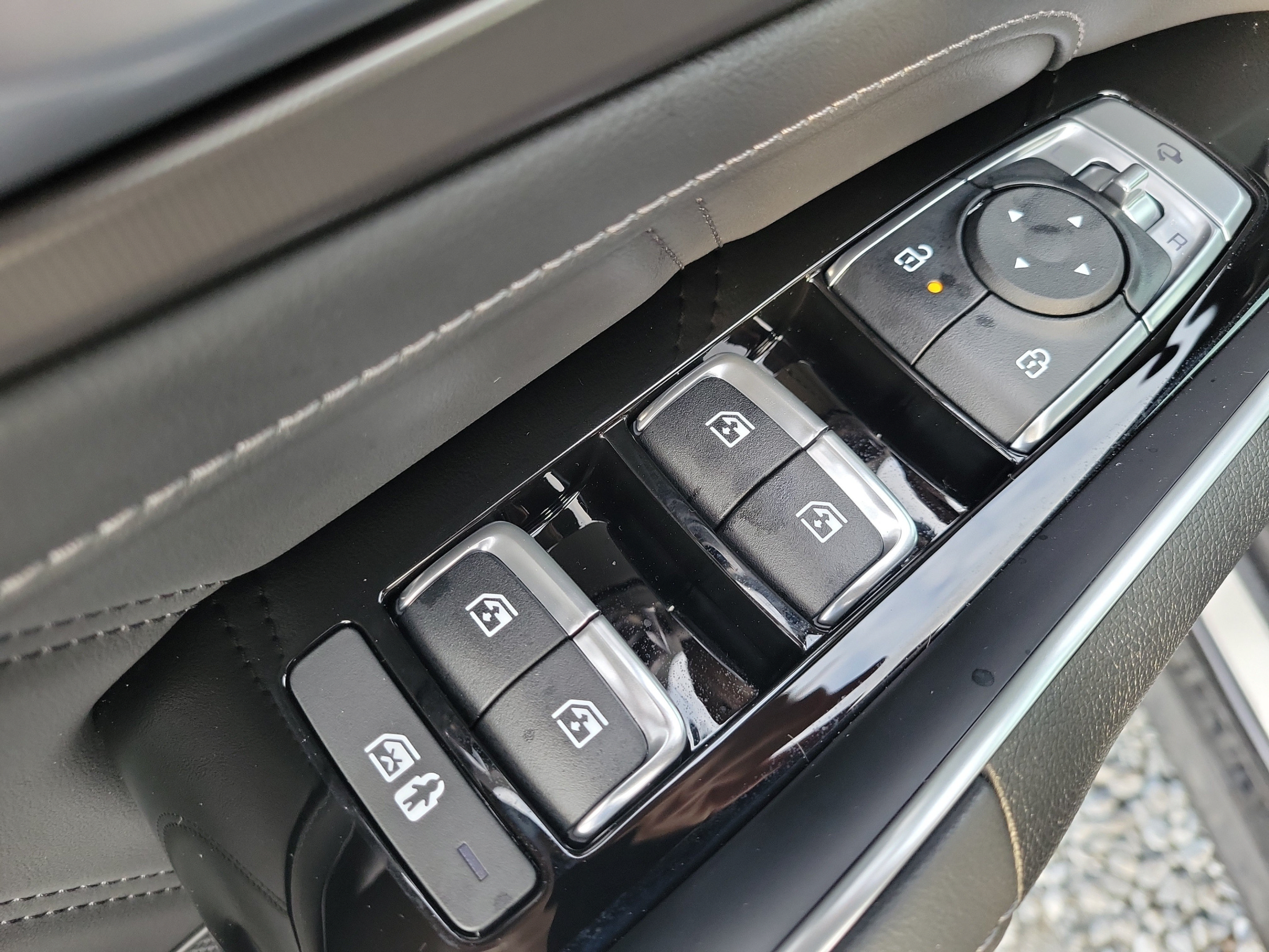 New 2026 Kia Sorento SX Prestige AWD/4WD image 17