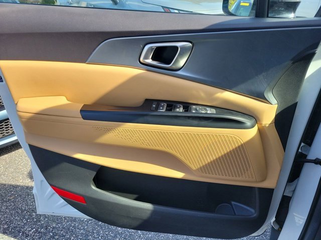 Used 2024 Kia Carnival LX image 35