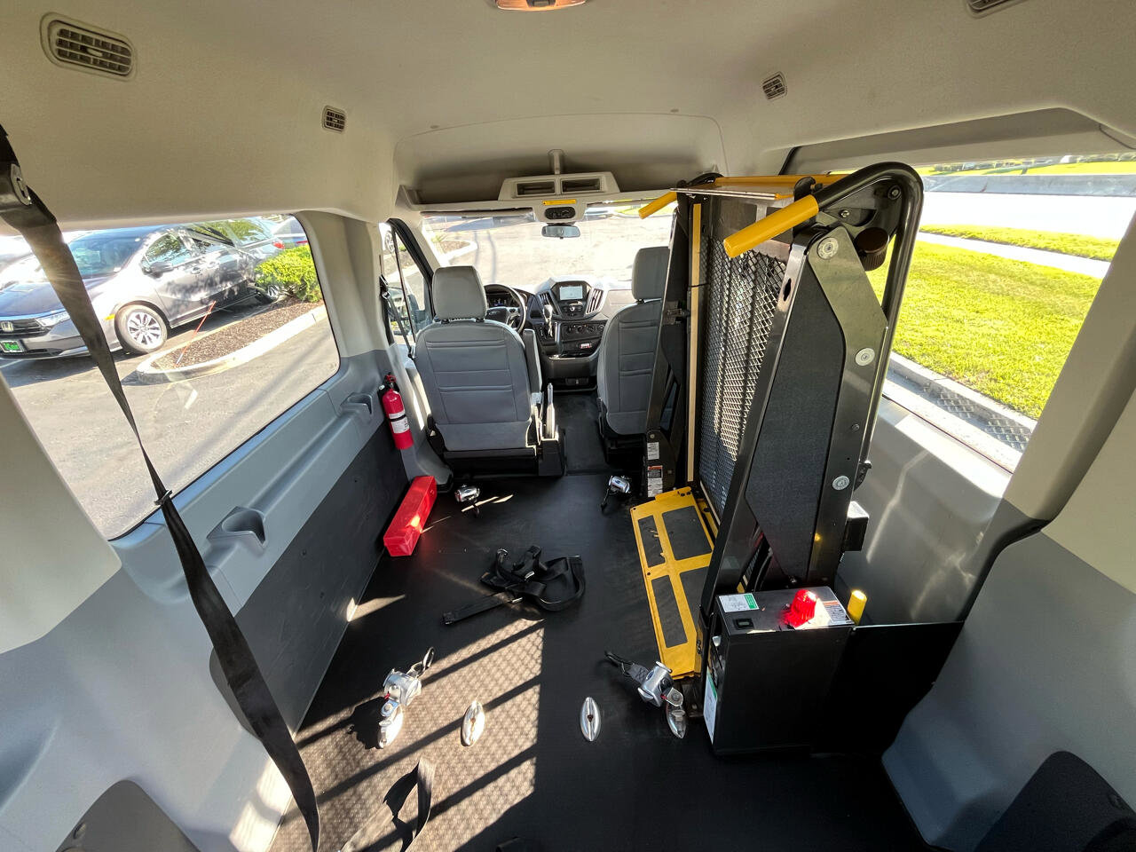 Used 2017 Ford Transit 350 XL RWD image 33