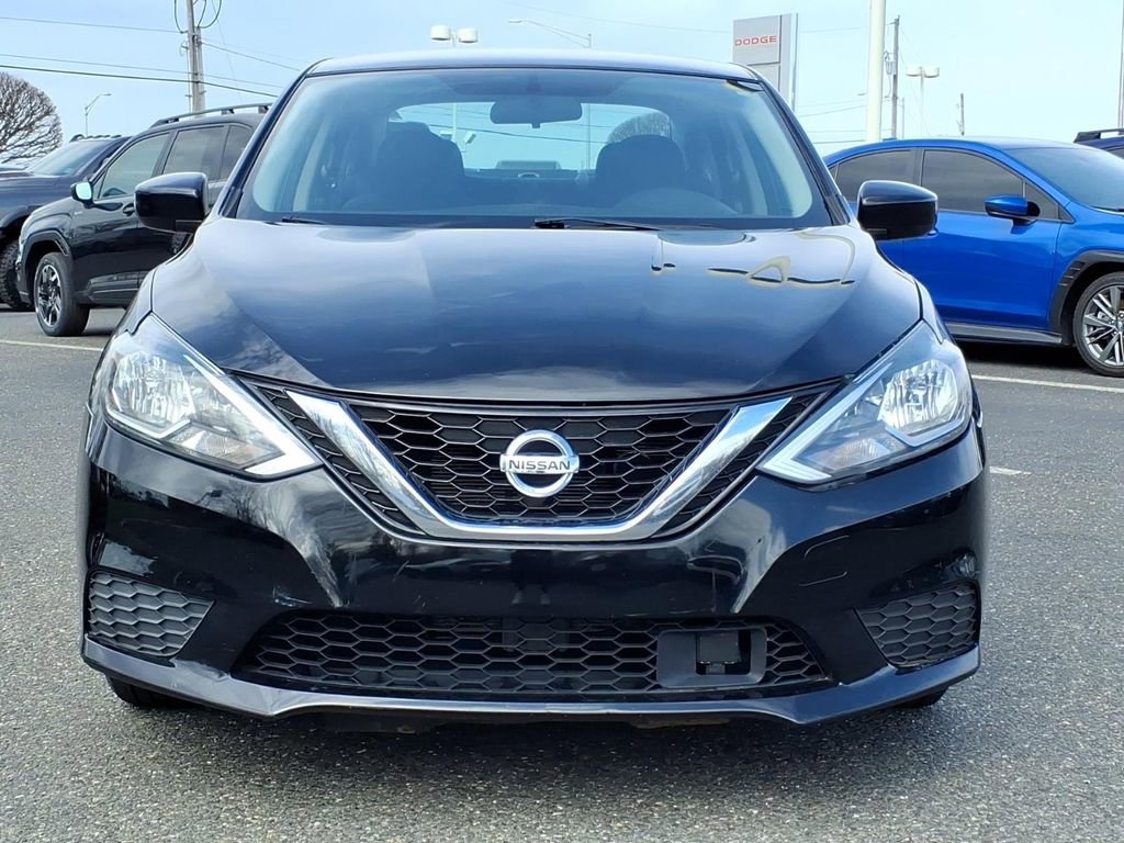 Used 2019 Nissan Sentra SV image 2