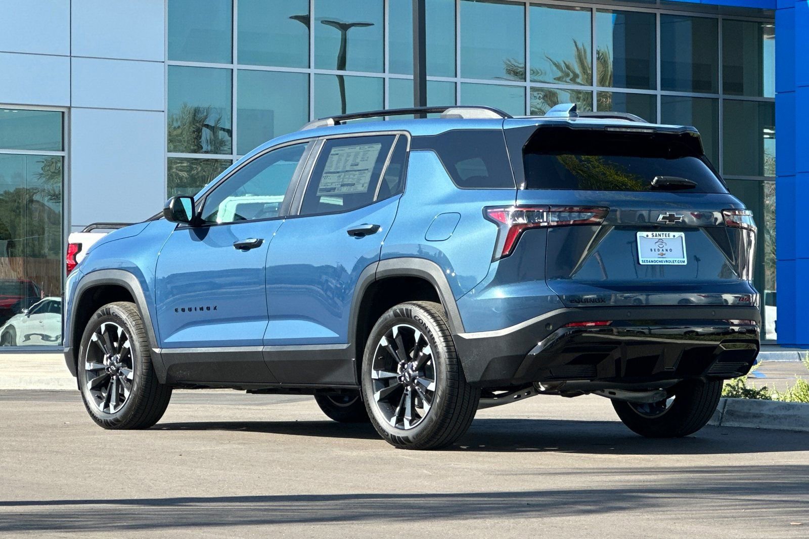New 2026 Chevrolet Equinox RS w/ Convenience Package III FWD image 6