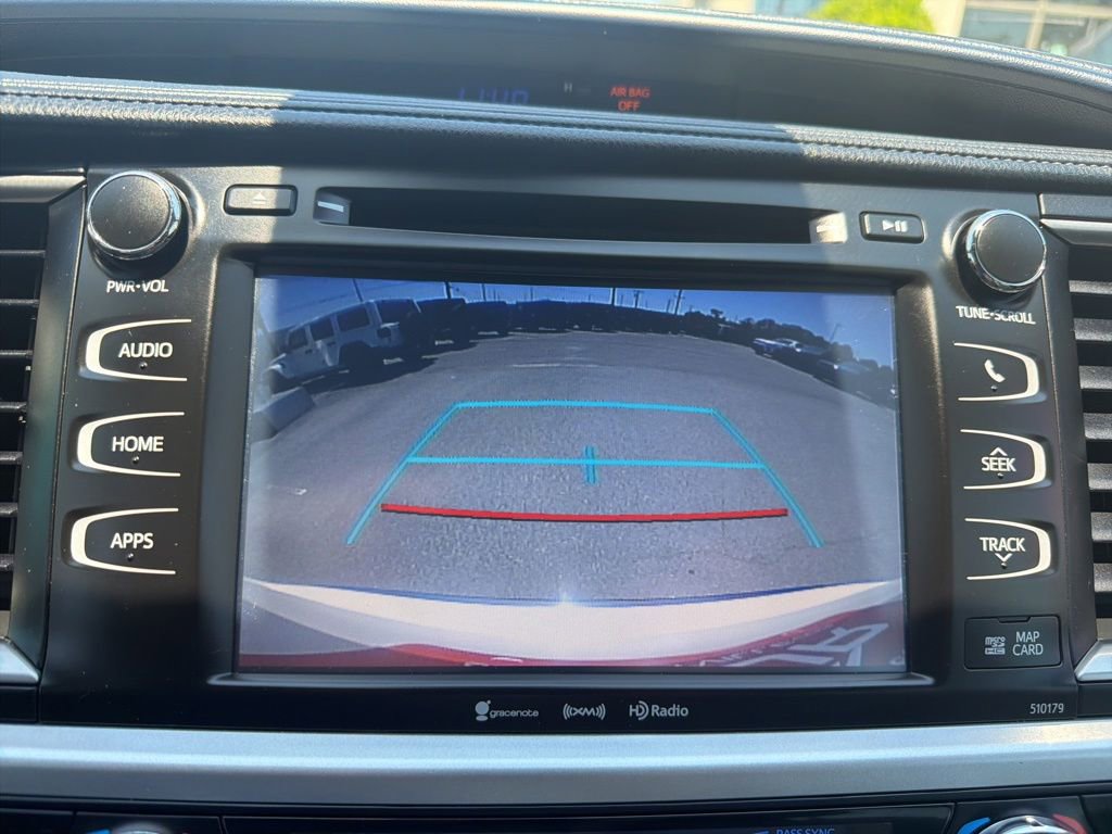 Used 2017 Toyota Highlander XLE FWD image 40