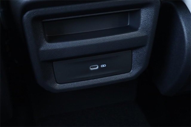 New 2025 Volkswagen Taos SE image 22