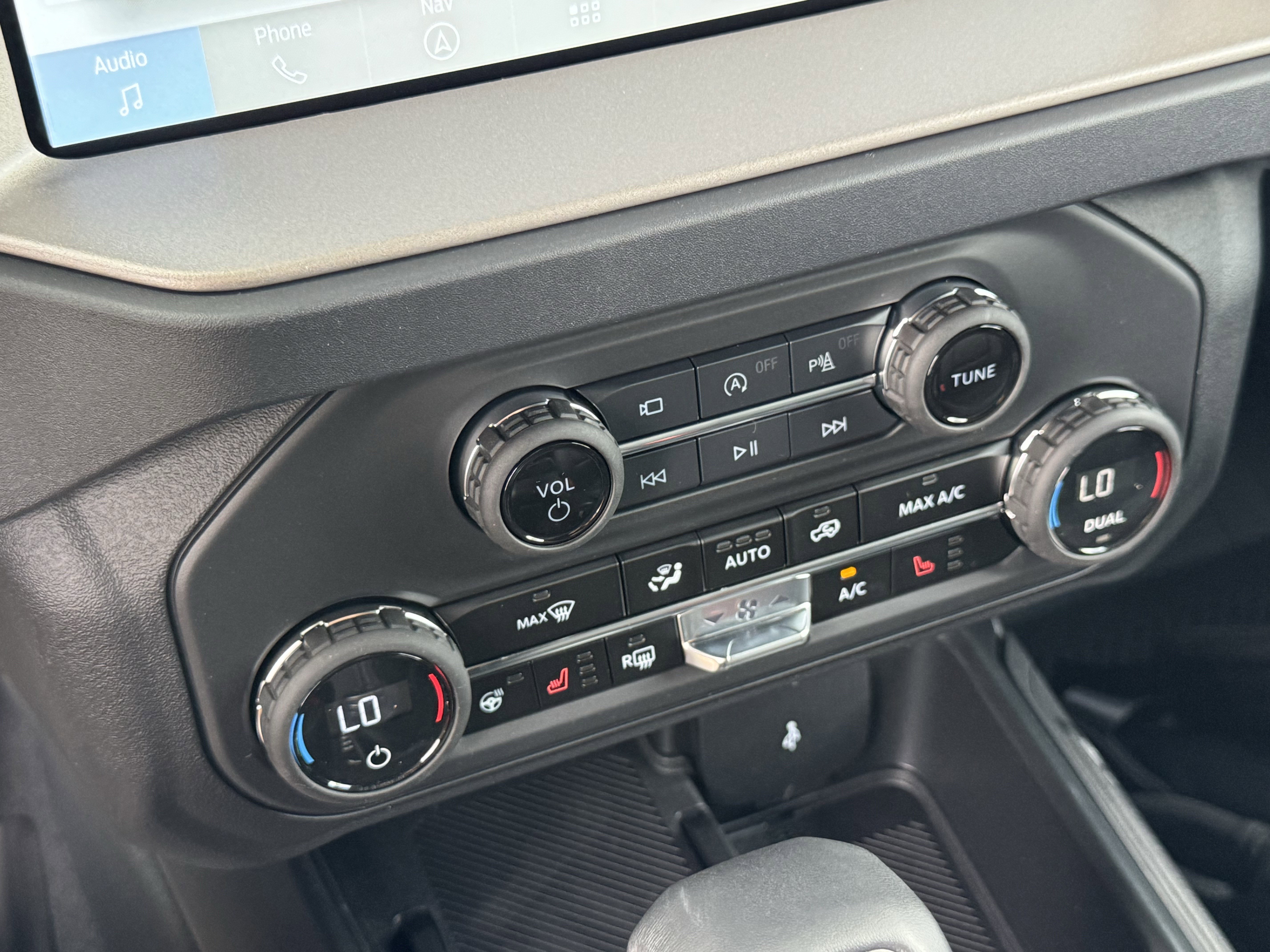 New 2026 Ford Bronco Outer Banks AWD/4WD image 19