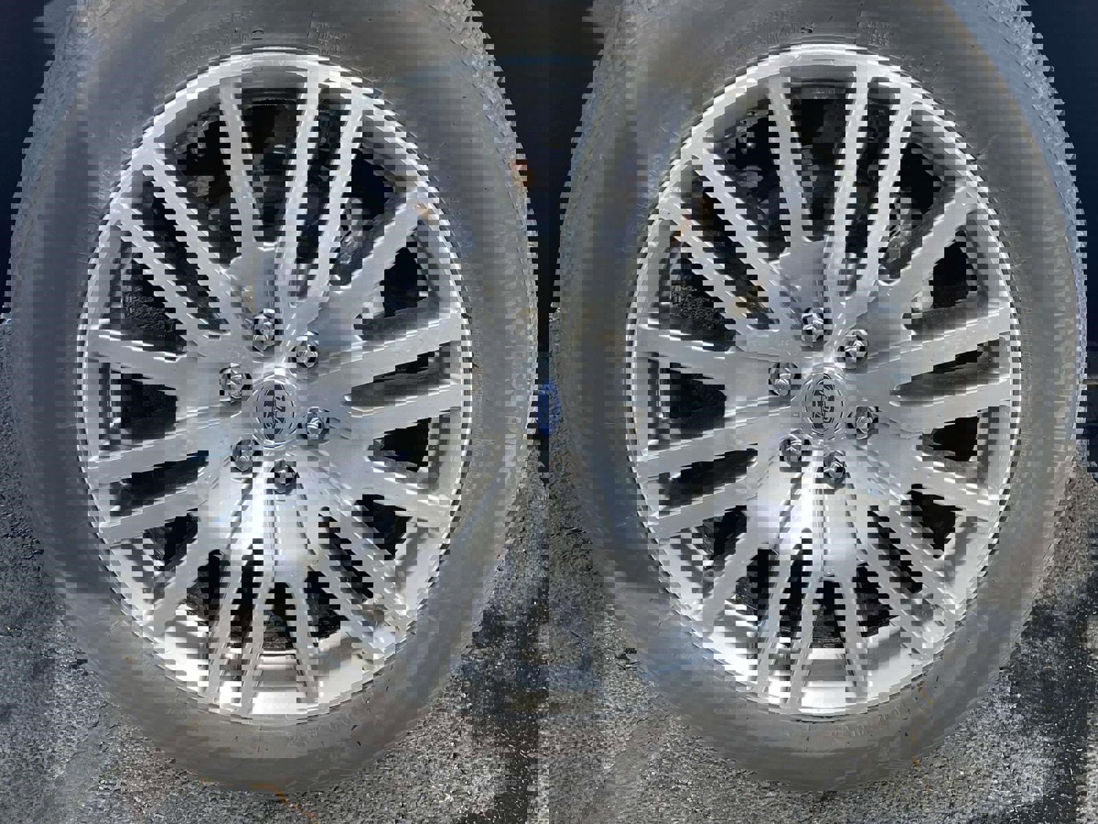 Used 2023 Ford Expedition Limited image 9