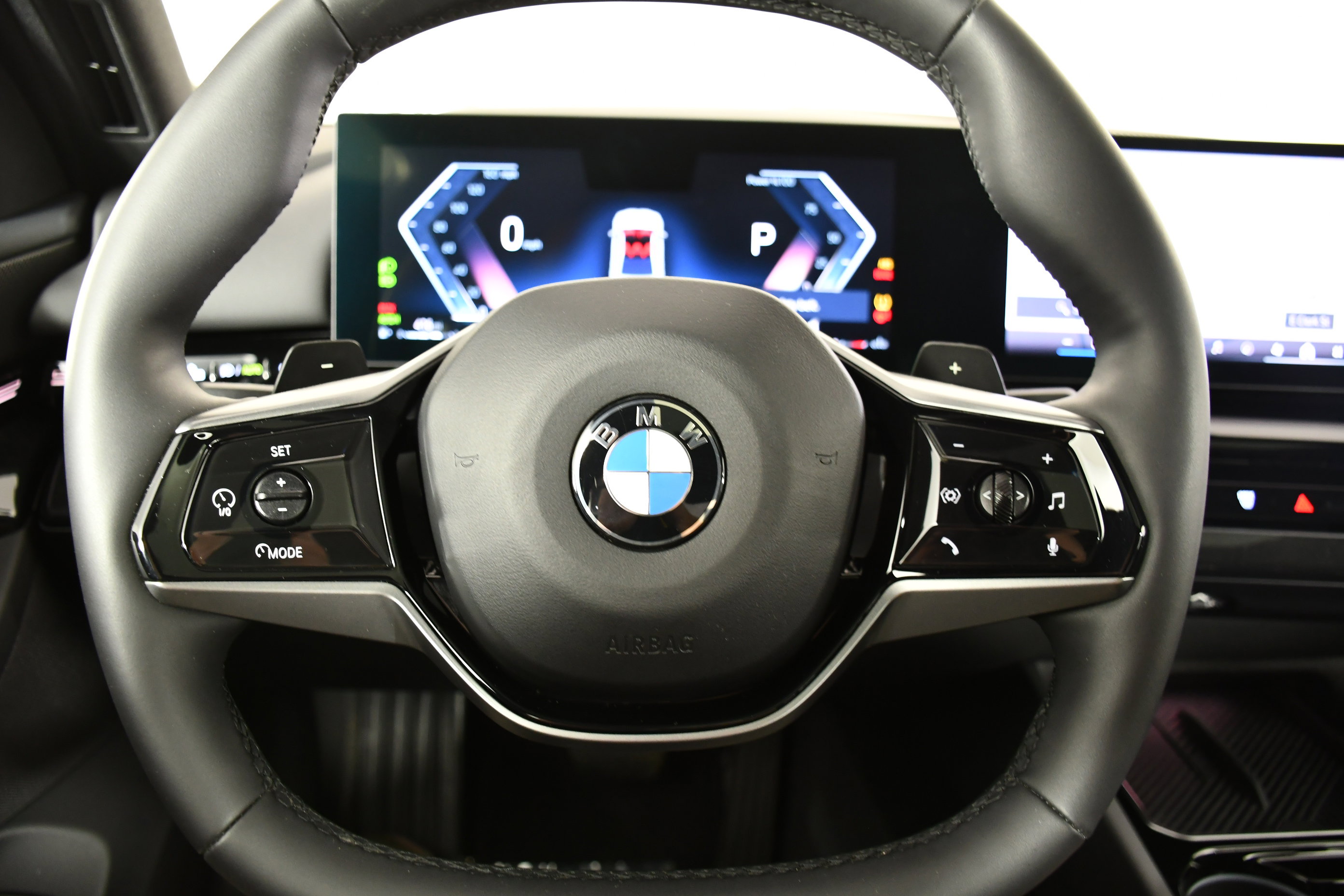 Used 2025 BMW 530i xDrive image 19