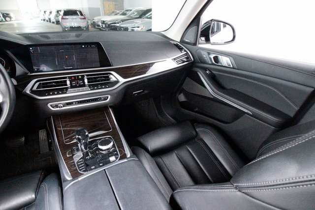 Used 2020 BMW X7 xDrive40i w/ Cold Weather Package image 10