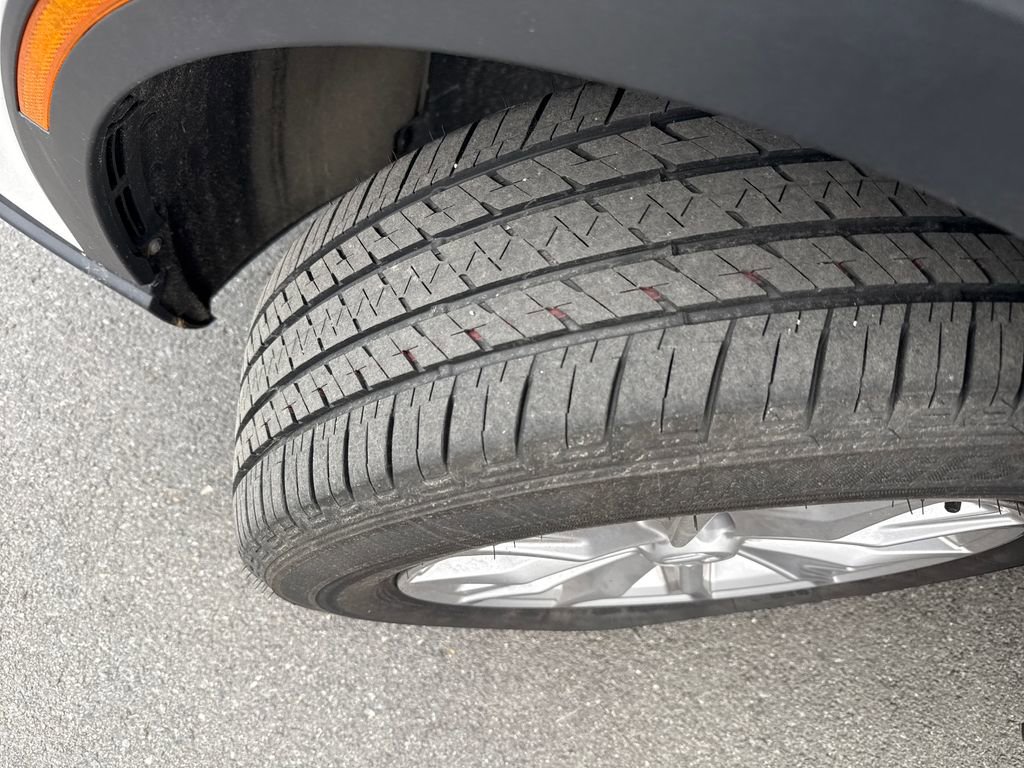 Used 2025 Honda CR-V EX-L image 28