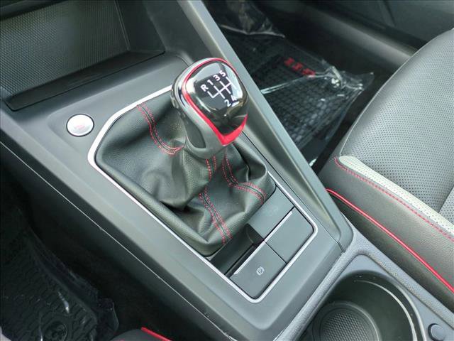 Used 2022 Volkswagen GTI SE FWD image 12