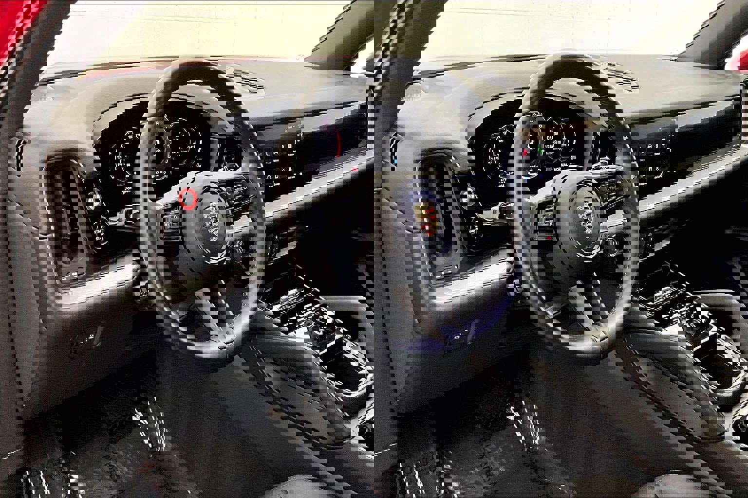 Used 2024 Porsche Cayenne image 18