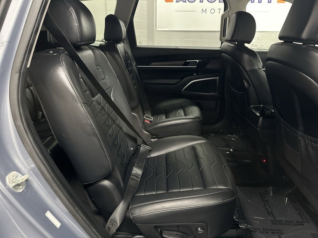 Used 2022 Kia Telluride SX w/ SX Prestige Package image 37