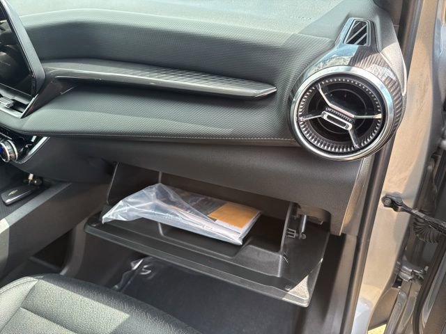 Used 2025 Chevrolet Equinox LT w/ Convenience Package II FWD image 58