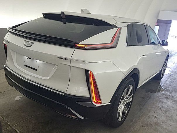 Used 2024 Cadillac Lyriq Tech RWD image 2