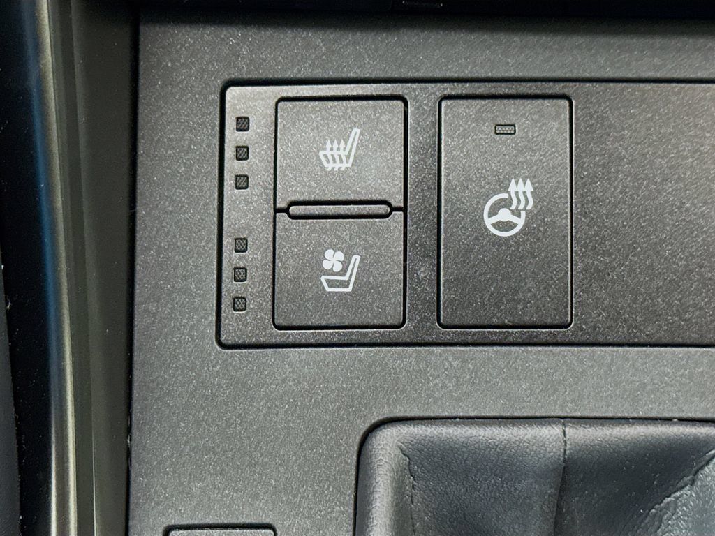 Certified 2023 Lexus IS 350 F Sport RWD image 21