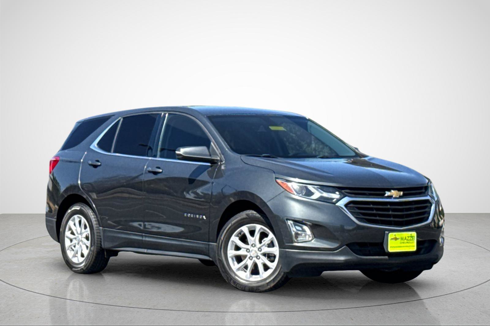 Used 2019 Chevrolet Equinox LT FWD image 2