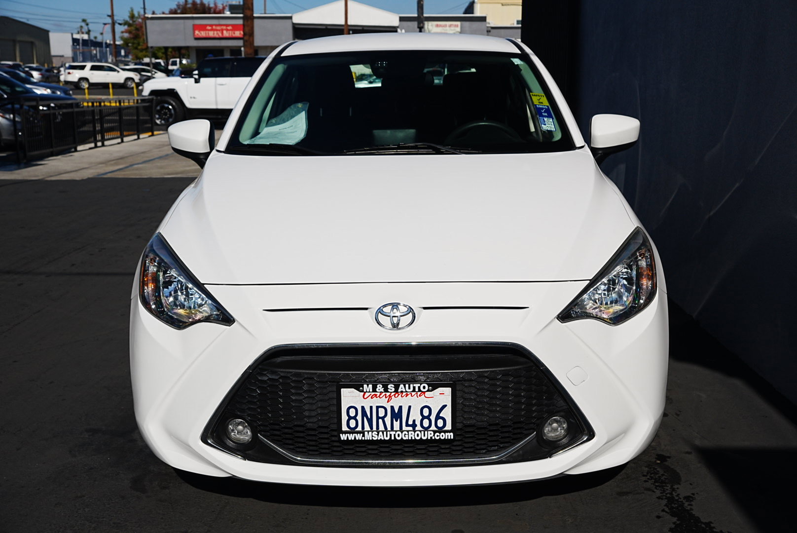 Used 2020 Toyota Yaris LE image 2