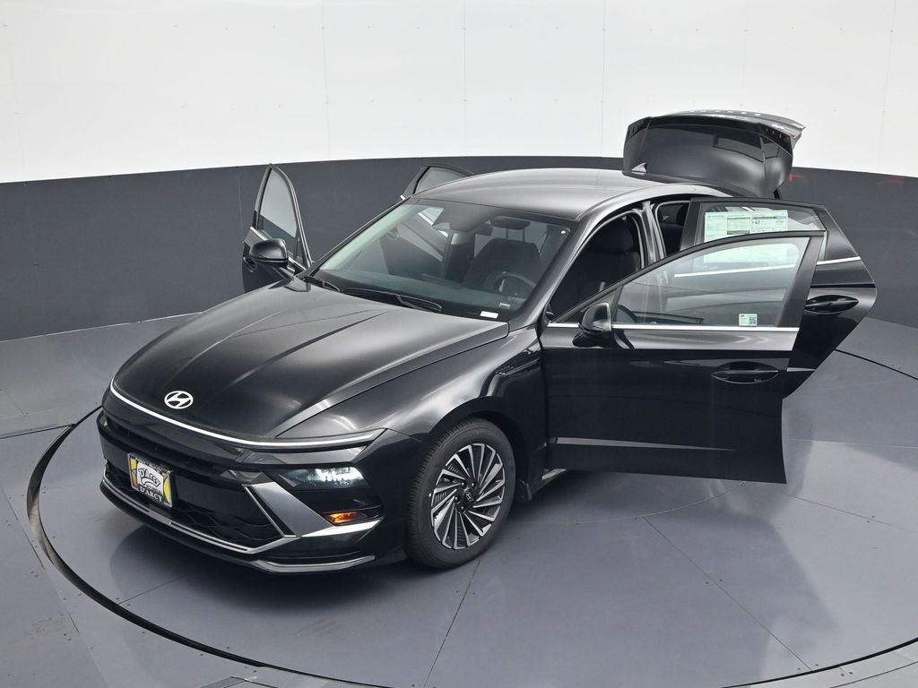 Certified 2025 Hyundai Sonata SEL FWD image 30