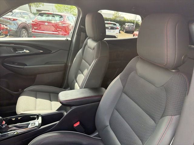 Used 2023 Chevrolet TrailBlazer RS FWD image 12