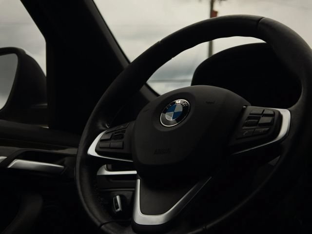 Used 2017 BMW X1 xDrive28i AWD/4WD image 29