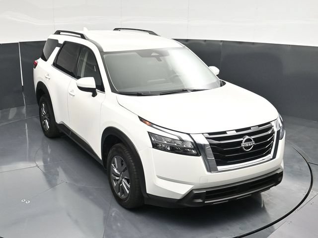 Used 2025 Nissan Pathfinder SV FWD image 49