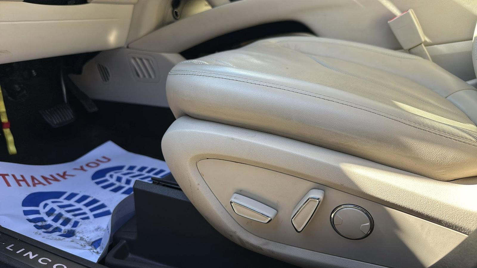 Used 2020 Lincoln Nautilus Reserve w/ Equipment Group 201A image 11