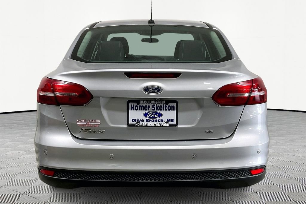 Used 2017 Ford Focus SEL image 4