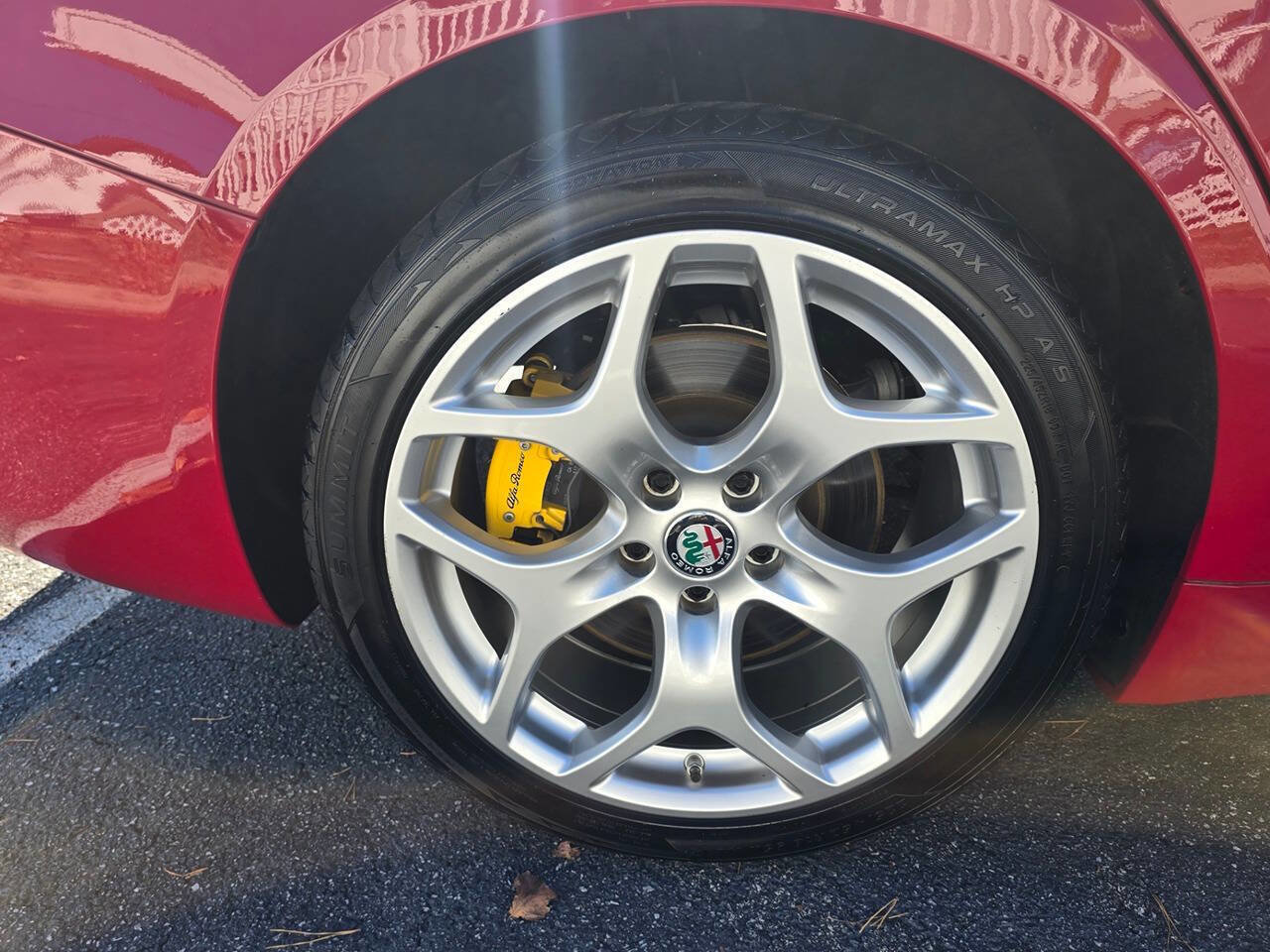 Used 2018 Alfa Romeo Giulia Ti image 12