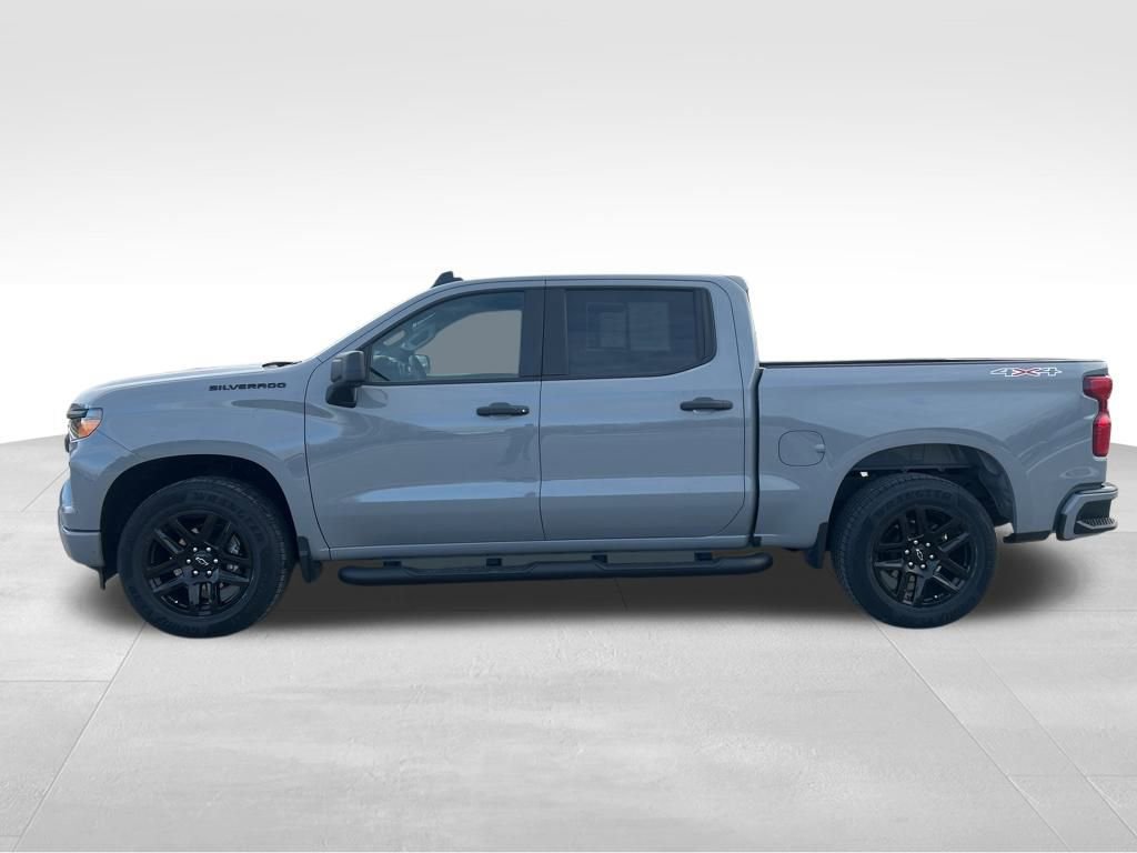 Used 2024 Chevrolet Silverado 1500 Custom w/ Turbomax Blackout Package image 3