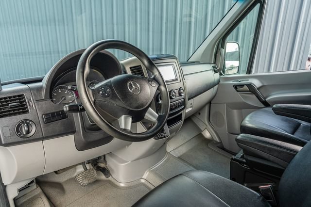 Used 2016 Mercedes-Benz Sprinter 2500 image 23