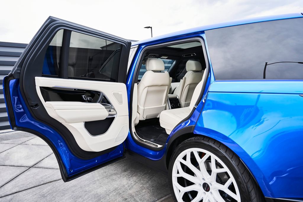 Used 2025 Land Rover Range Rover Long Wheelbase SE image 27