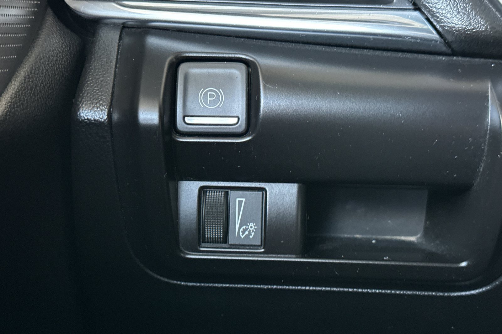 Certified 2020 Cadillac CT4 Premium Luxury RWD image 36