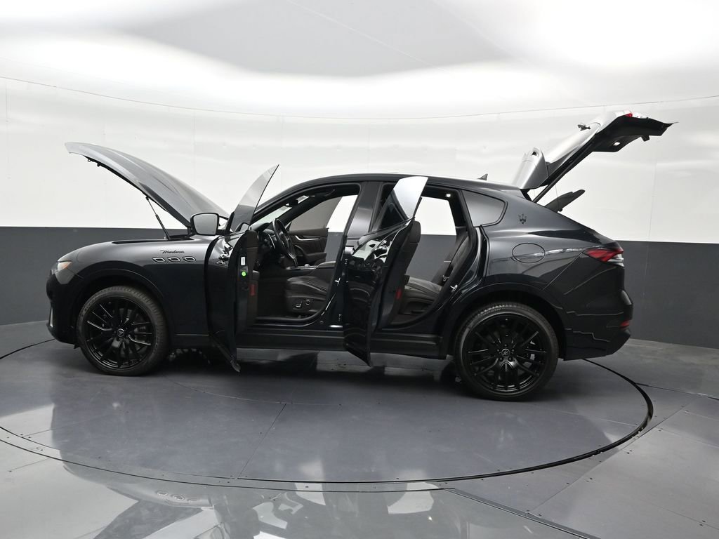 Used 2022 Maserati Levante Modena image 36