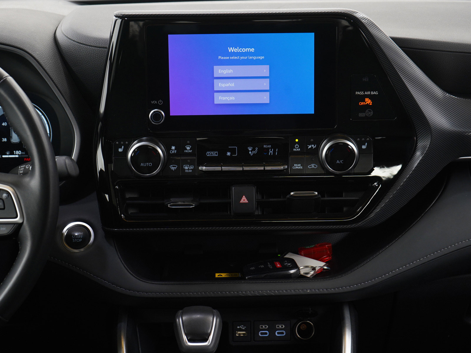 Used 2025 Toyota Highlander XSE AWD/4WD image 18