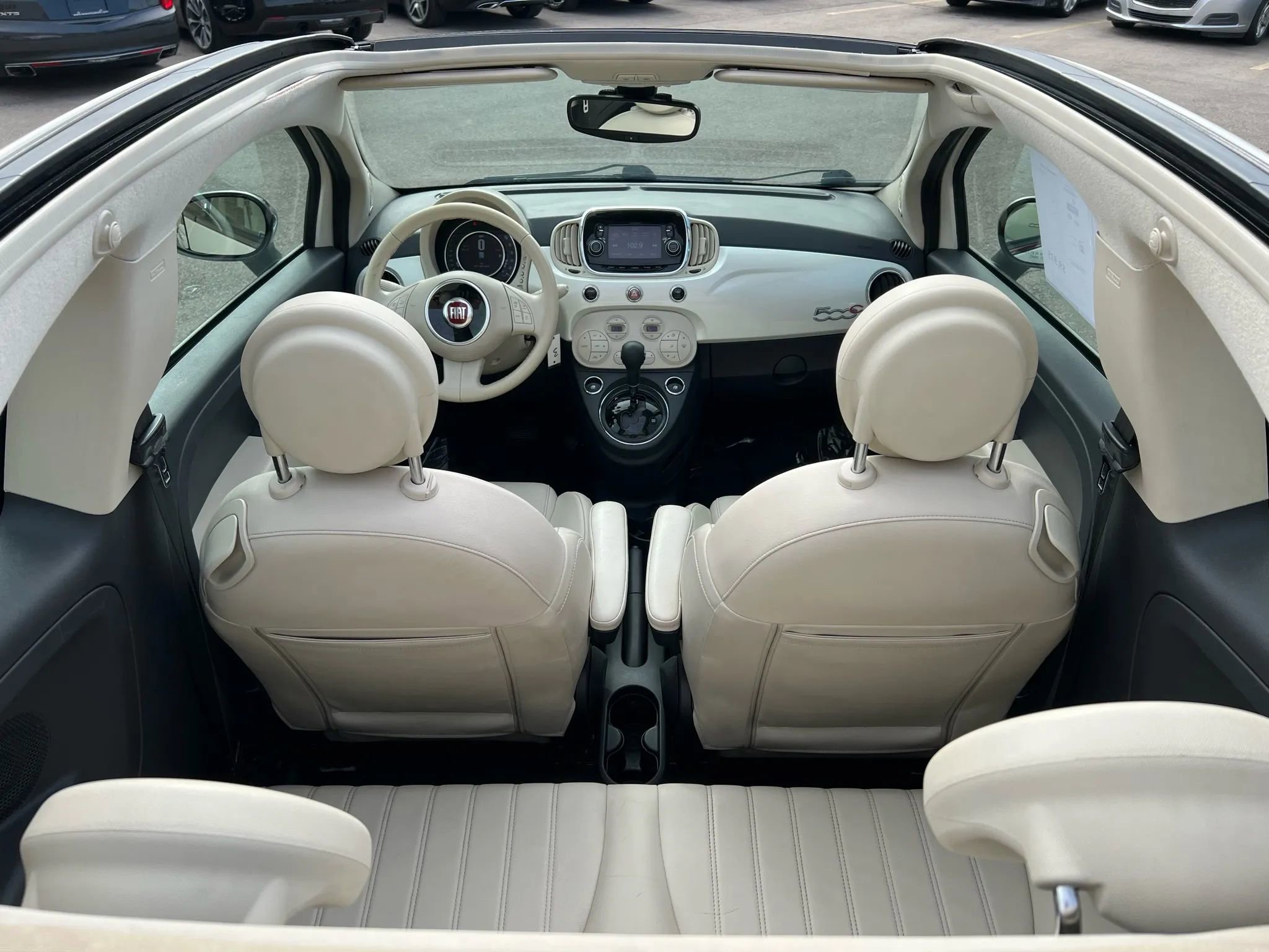 Used 2017 FIAT 500 Lounge image 23