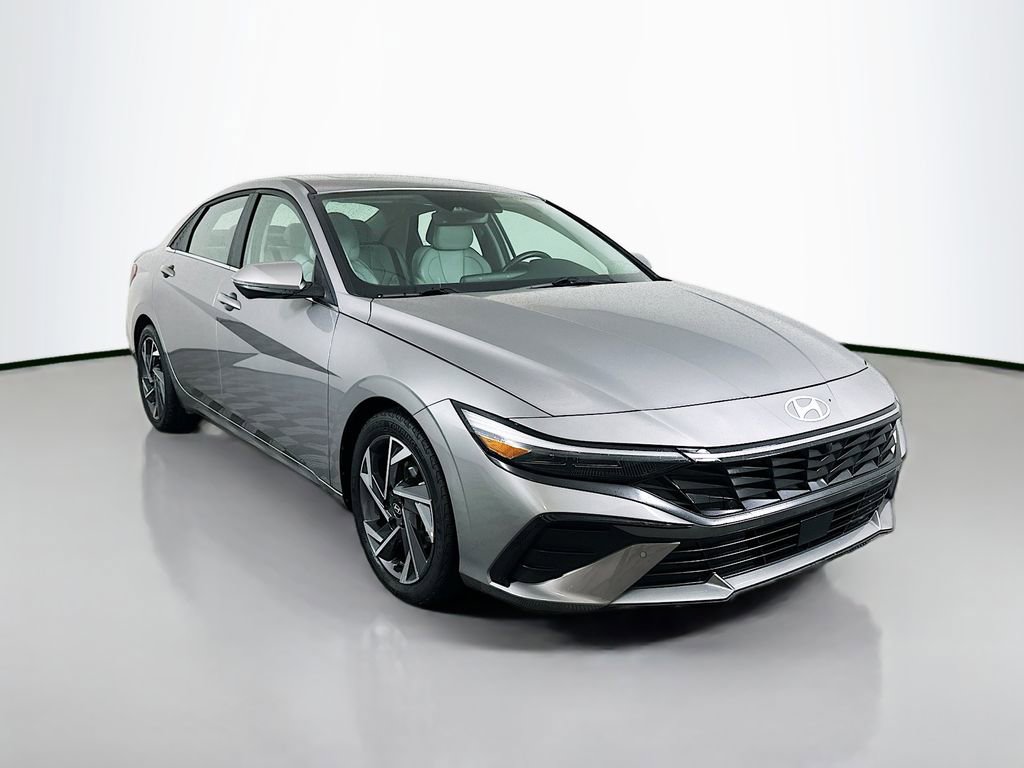 Certified 2024 Hyundai Elantra Limited image 3