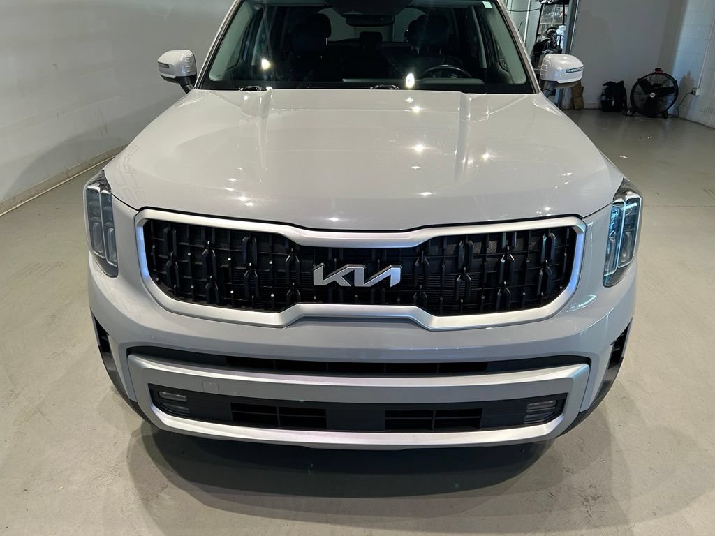Used 2023 Kia Telluride EX X-Line AWD/4WD image 9