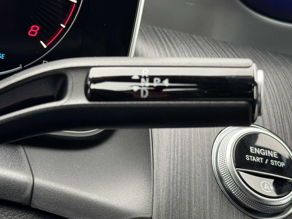 Certified 2025 Mercedes-Benz GLC 300 4MATIC image 30