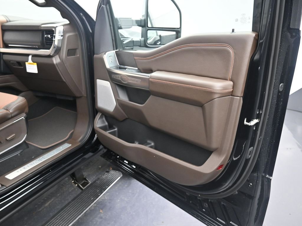 New 2026 Ford F350 King Ranch w/ Chrome Package image 24