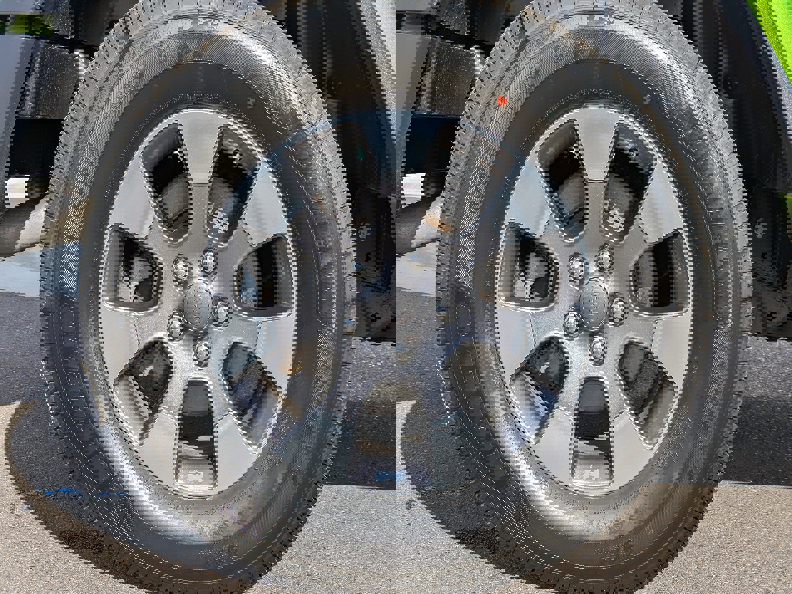 Used 2019 Jeep Wrangler Unlimited Sahara w/ Dual Top Group image 44