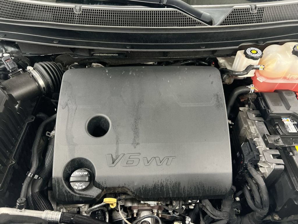 Used 2019 Chevrolet Traverse LT w/ LPO, Floor Liner Package FWD image 25