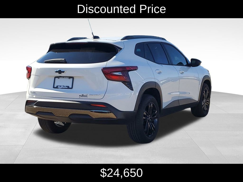 Used 2025 Chevrolet Trax ACTIV w/ Sunroof Package image 3