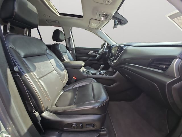 Used 2018 Chevrolet Traverse LT image 9