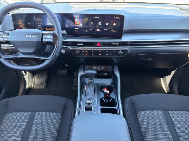 New 2026 Kia Sorento LX FWD image 9