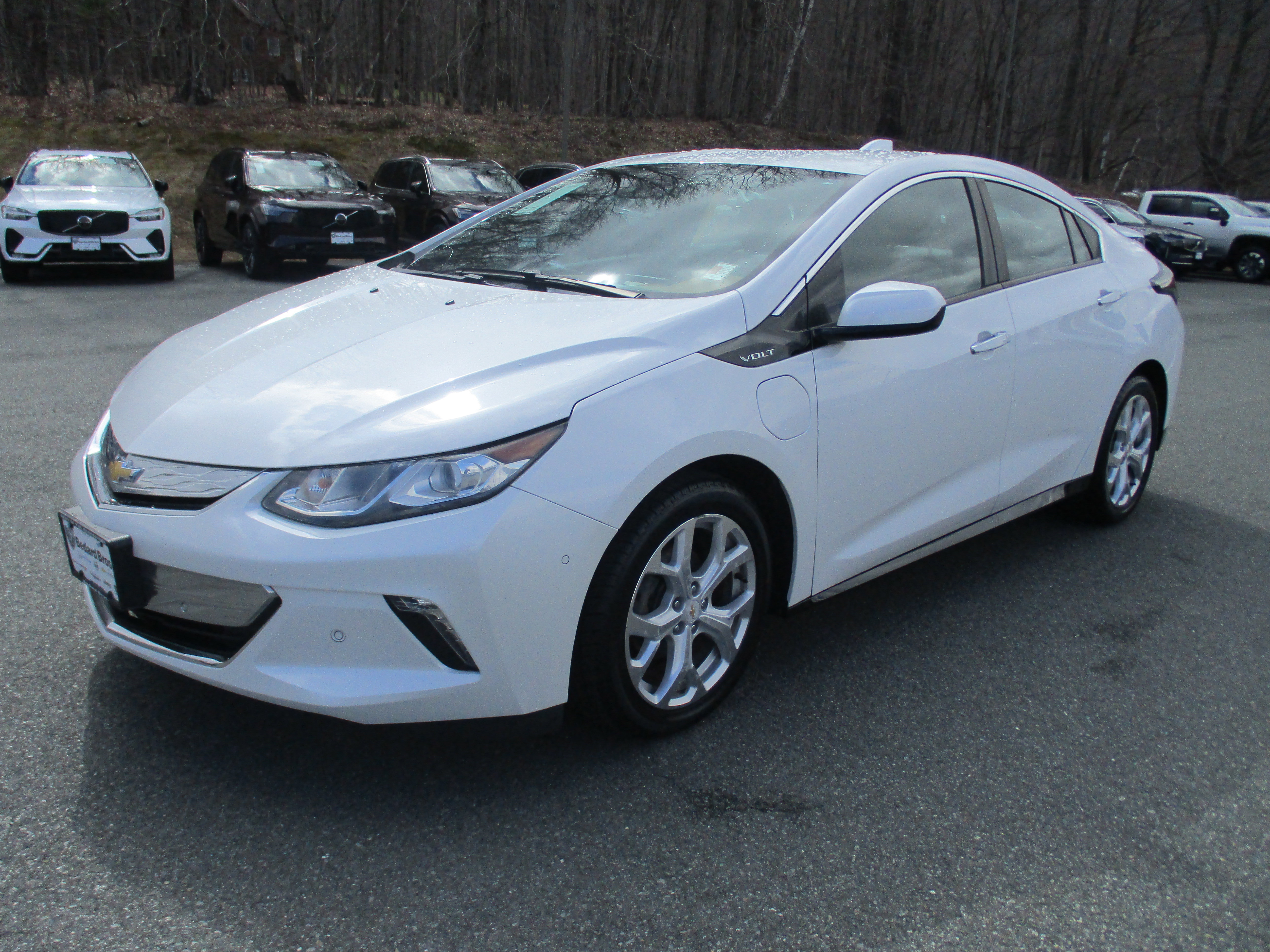 Used 2016 Chevrolet Volt Premier w/ Driver Confidence Package FWD image 1