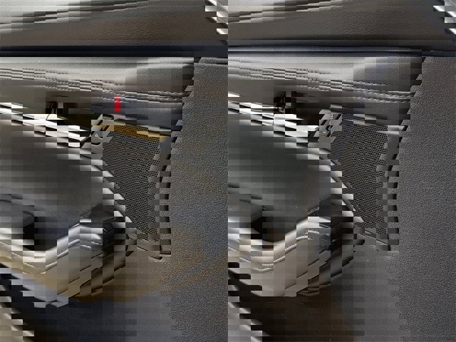 Used 2024 MAZDA MAZDA3 s image 27