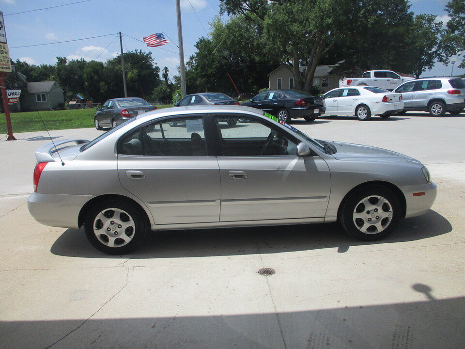 Used 2003 Hyundai Elantra GLS FWD image 2