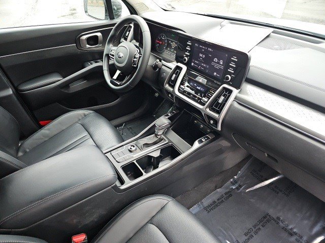 Used 2021 Kia Sorento S image 14